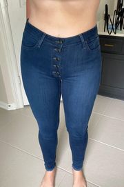 High-waisted Skinnies