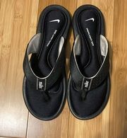 Comfort Foot Bed Flip Flop Women’s Size 10 Black/White Color