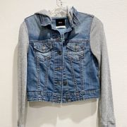 urban outfitters BDG jean jacket hoodie size small