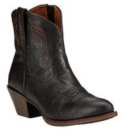 Ariat darlin cowboy booties