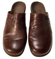 Clark’s brown leather mules size 7.5