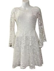 IN San Francisco White Lace V-Neck Bell Sleeve Fit & Flare Dress Women’s Size 3