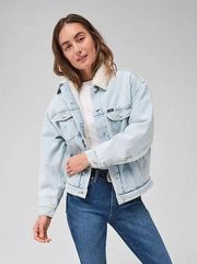 Wrangler Girlfriend Denim Loose Fit Sherpa Jacket Lightwash Size L