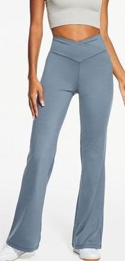 NWT Aeropostale Flex Crossover High-Rise Flare Pants Grey size Large