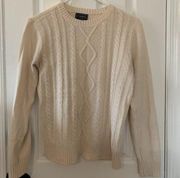 Cream Knit Crewneck Women's sweater Size Medium Chaps Classic