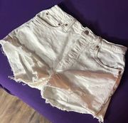 Levi Shorts White - NWOT