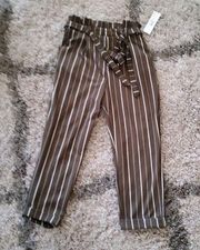 NWT No Boundaries Striped Cropped pants LPNT001