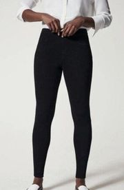 SPANX Black ankle Jeggings Size Medium. Slightly faded, see pics.