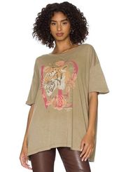 The Laundry Room Love Cat Oversized Tee Shirt Camel Gold Size Small