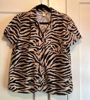 | Tan & Black Short Sleeved Button Up Shirt Size Large 12-14