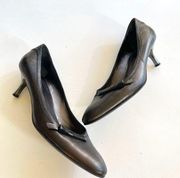 St. John Made in Italy Bronze Metallic Kitten Heel Pumps Bow Womens Size 8B Shoe
