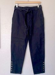 NWOT Who What Wear Black Tie Waist Button Ankle Tapered Pant Size 6