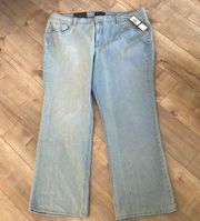 Jones New York NWT Ivanka Bootcut Jeans Light Wash Shenandoah Sz 22W