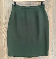 NWT  Le Collezioni Classic Pencil Skirt in Forest Green Size 10