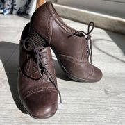 Clark’s Bryn Marina Leather Oxford Booties with stitch detail Brown Size 6.5