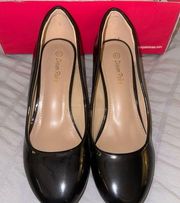 Black womans professional pumps