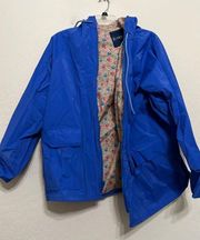 Jg j g hook blue floral, lined raincoat, jacket, size large ￼