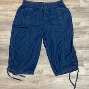 Blue Denim Elastic Drawstring Waist Pull On Capri Pants Size Large