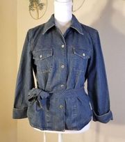 EUC!
Womens Jones New York Signature Denim Shirt with Sash Size Small