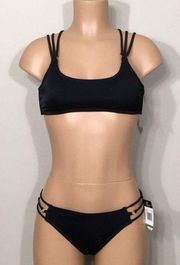 New. Black ribbed bikini. M-top/L-bottoms. NWT