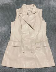 BNWT  Vest Size Small