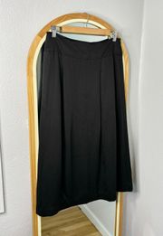 black pleated midi skirt with pockets