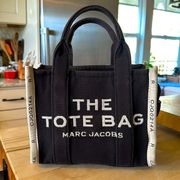 THE TOTE BAG 