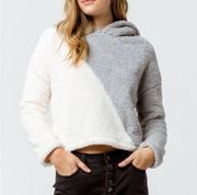 NWT Tilly’s Color Block Woobie Hoodie #RE122