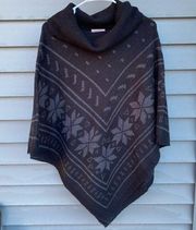 Romeo & Juliet Couture Poncho style wool blend snowflake sweater