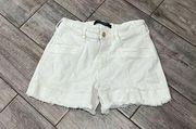 Liverpool Seamed Fray Hem Jean Shorts Women's Size 6 Bone White Denim