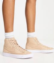 Nike Women's  Blazer Mid Premium Size 7.5 DQ7572-200 RETAIL $125+tax