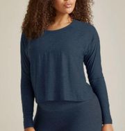 Beyond Yoga Navy Featherweight Open Back Long Sleeve Athletic Shirt Size Small