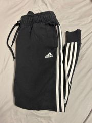 Essentials 3-Stripes Pants