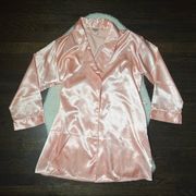 Frederick’s of Hollywood Light Pink Silky Robe