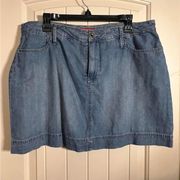 NWOT- size 14- Denim skort