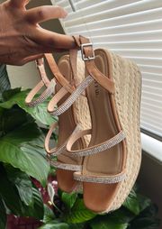 Nude wedges