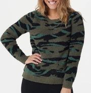 Barefoot Dreams cozychic seaside crew neck pullover green camo small