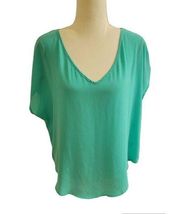 Lush Vneck Short Sleeve Top in Sea Green Size L