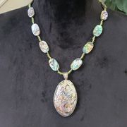 Womens Vintage Coldwater Creek Abalone & Peridot Beaded Necklace with Lobster