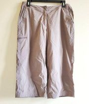 LLBEAN KNEE HIGH CARGO SHORTS‎ WOMENS SIZE 10 REG BEIGE ATHLETIC HIKING RUNNING