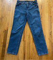 Banana Republic Slouch Jeans Size 29(8) Tall.
Straight Leg Opening Denim Relaxed