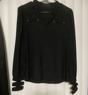 Akira chica black label blouse, cut out sleeves