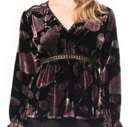 Willow & Clay print velvet top in black nwt