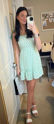 green dress