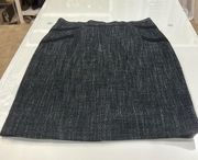 Antonio Melanie size 8 suit skirt. EUC