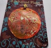 NWT Enchanted Planet Red & Gold Shell Pendant