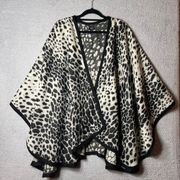 V.Fraas Poncho Womens OS Black Cream Leopard Print Poncho Wrap