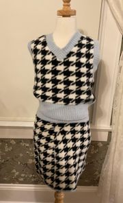 Patterned Sweater Vest And Skirt Set