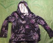 Basic Editions Women’s Long Sleeve Hoodie Sweater Size L