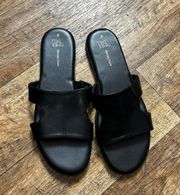 Time and Tru Women’s Black Sandals Size 8 New  